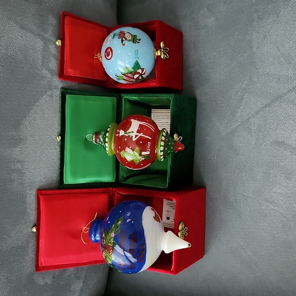 Christmas ornaments - Picture 2 of 5